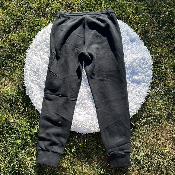 Under Armour Rival Fleece Women’s Joggers
Size Small Black with White Details - Picture 13 of 14